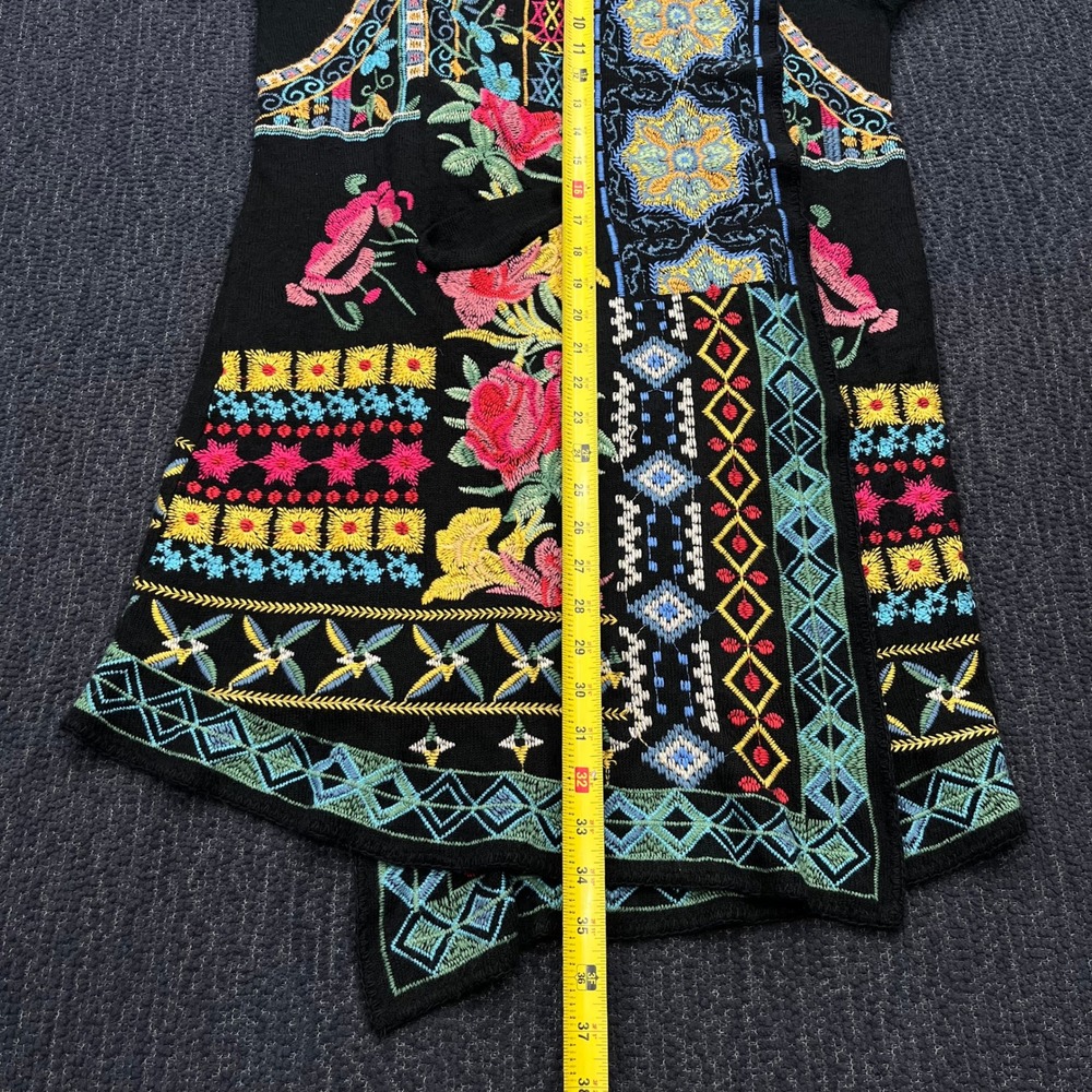 Biya Johnny Was Embroidered Floral Cardigan Sweater Black B54618-6 Womens Medium - Picture 7 of 7